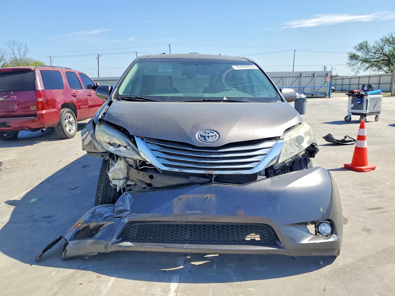 Toyota Sienna Limited 7-passenger