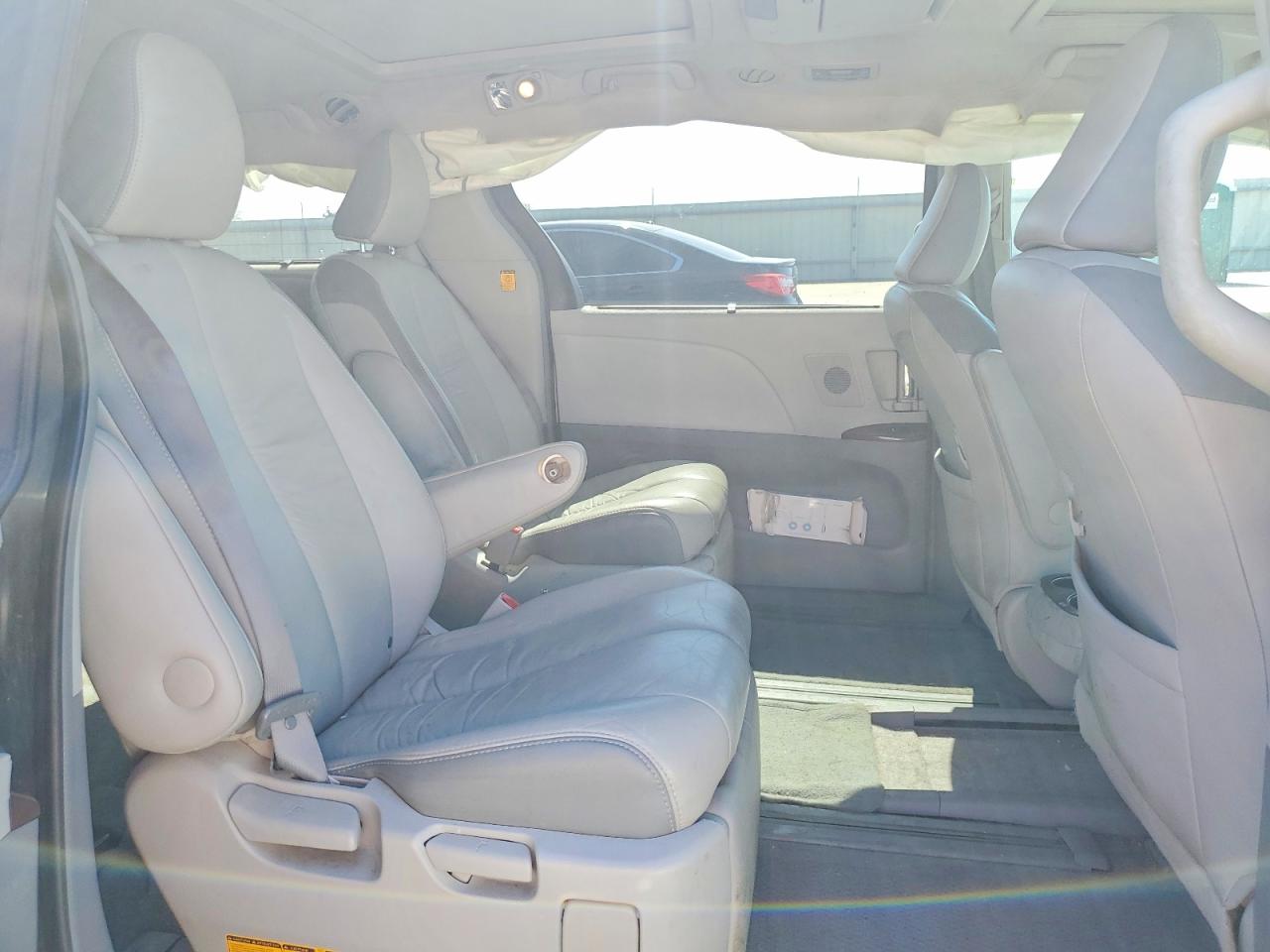Toyota Sienna Limited 7-passenger