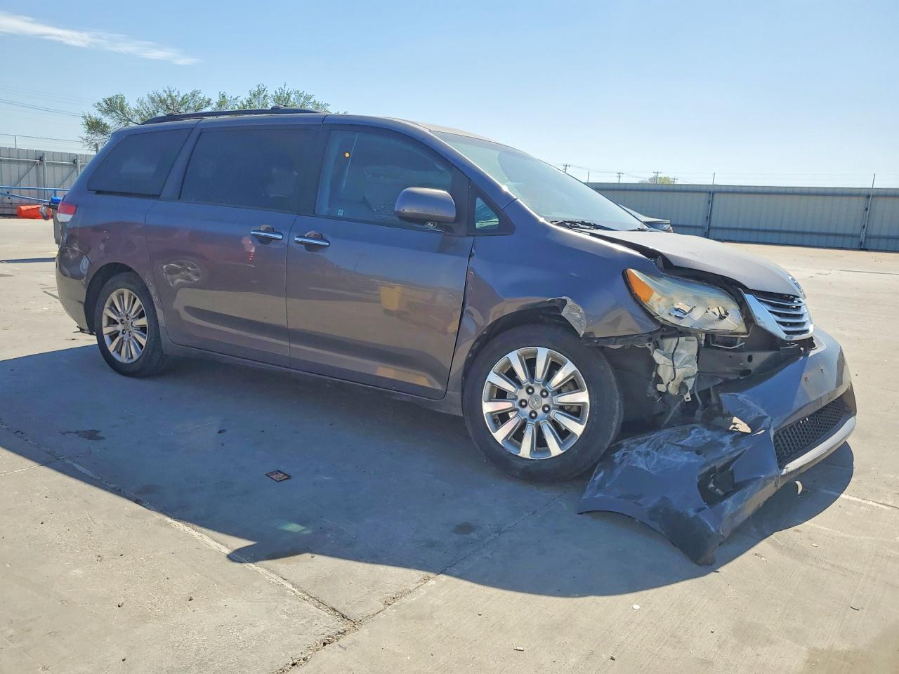 Toyota Sienna Limited 7-passenger
