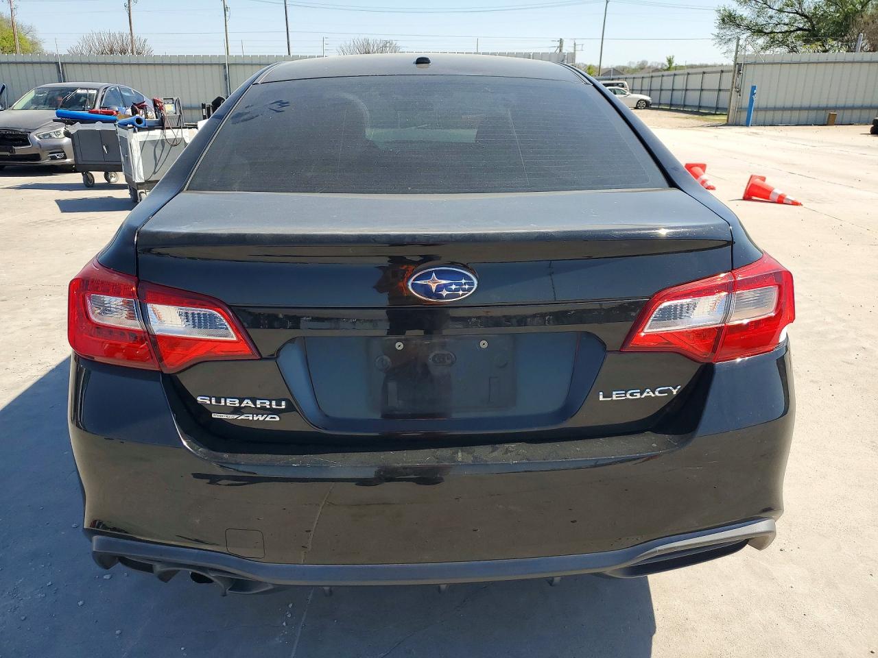 Subaru Legacy 2.5i
