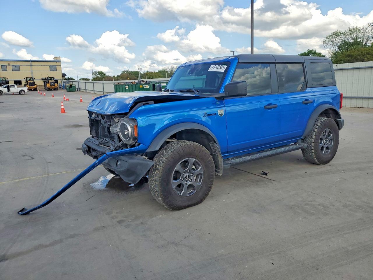 Salvage Ford Bronco Image