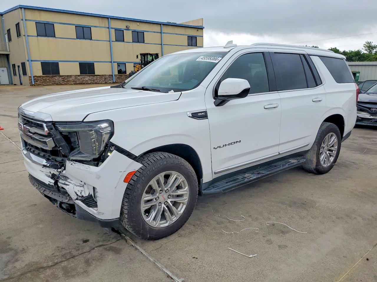 Salvage GMC Yukon Image