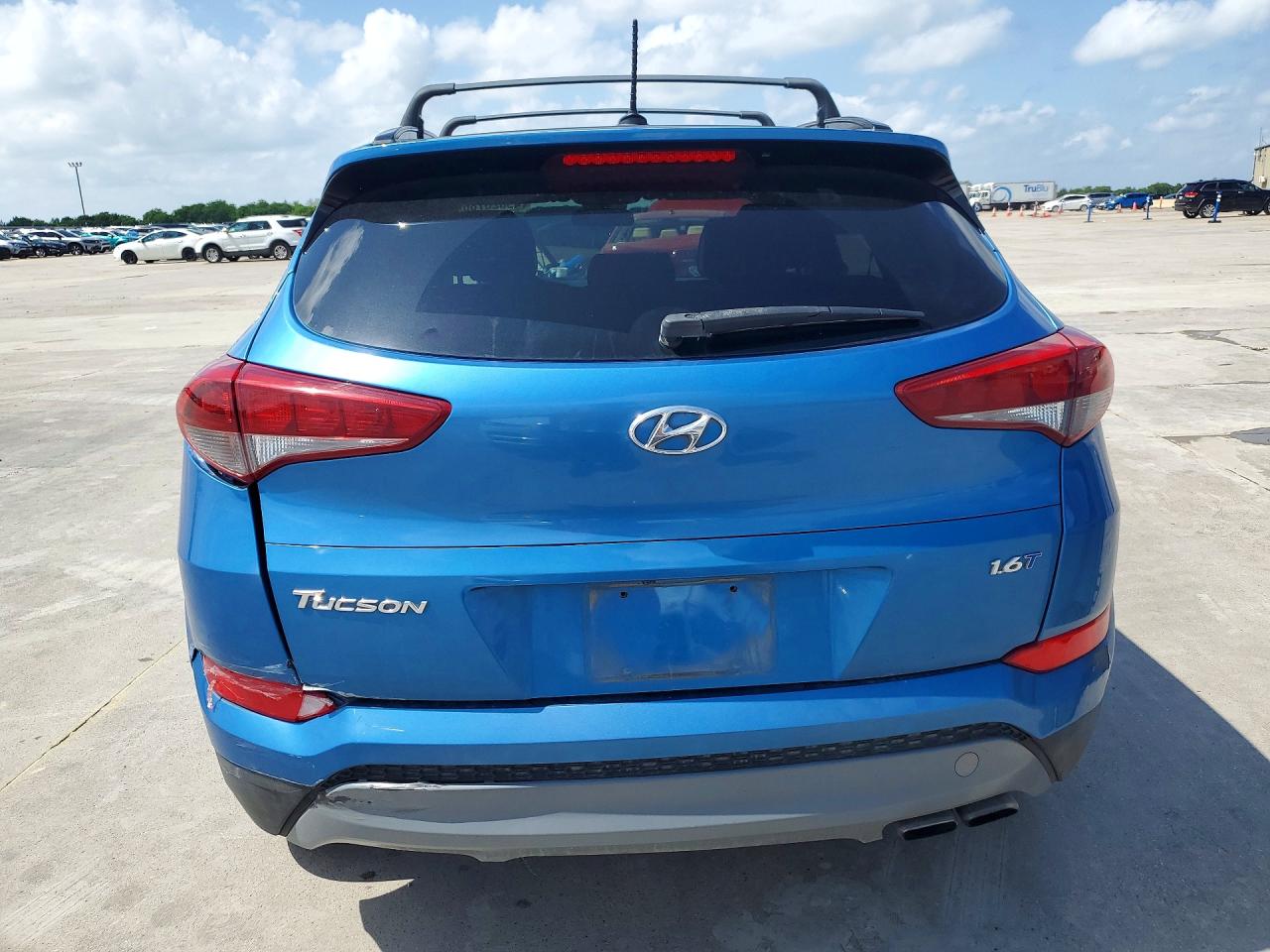 Hyundai TUCSON Night