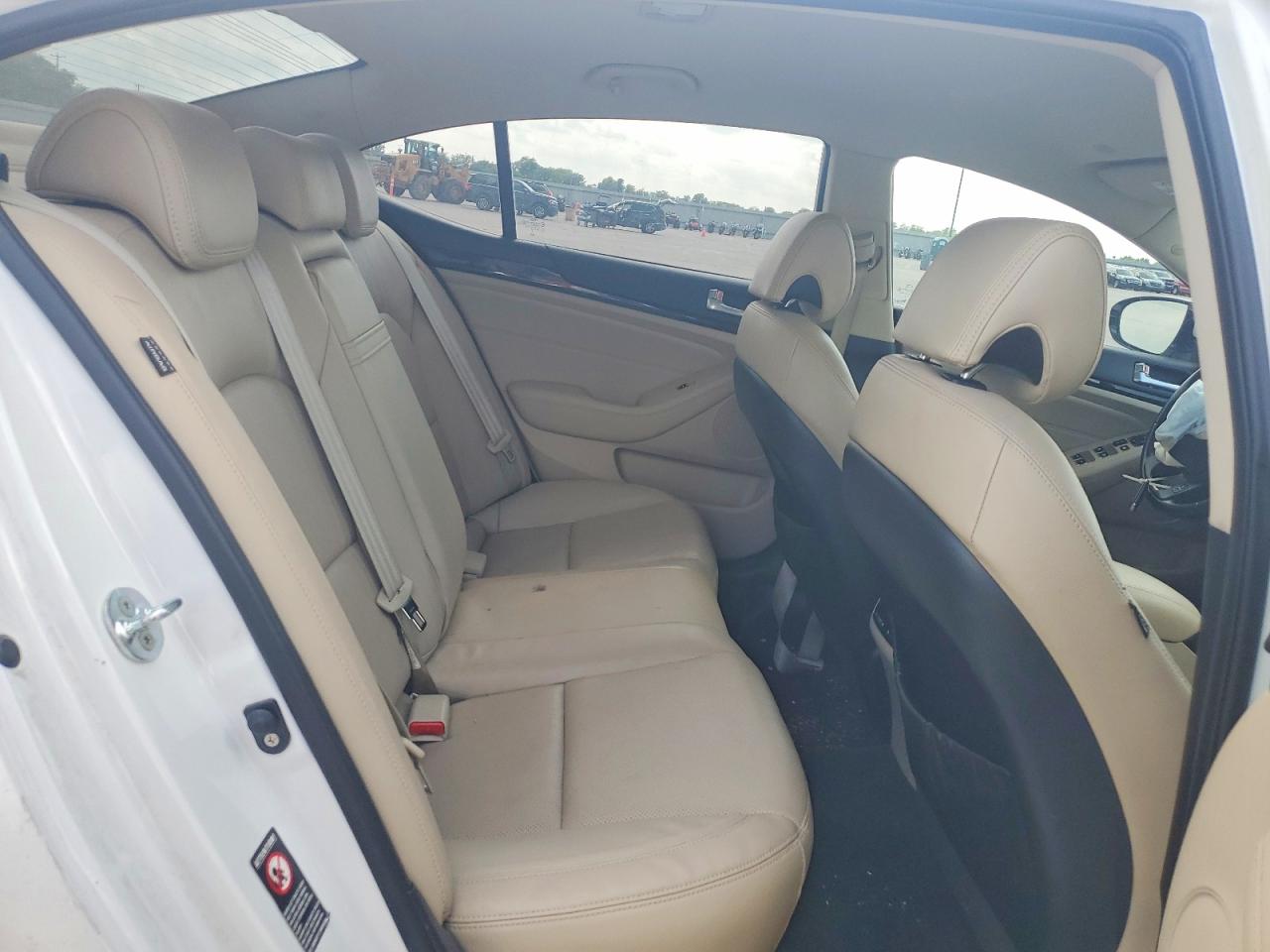 Kia Cadenza Premium