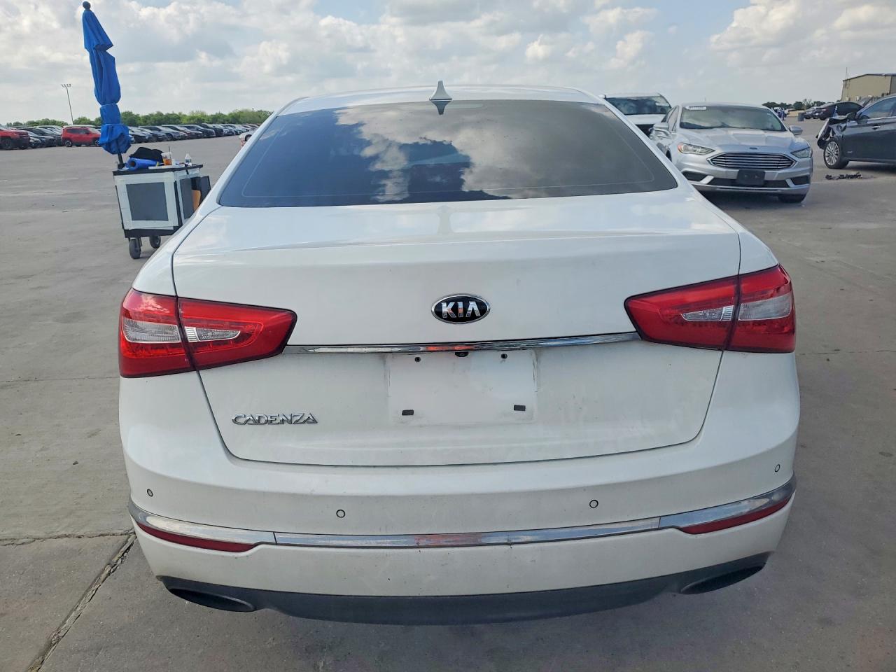 Kia Cadenza Premium