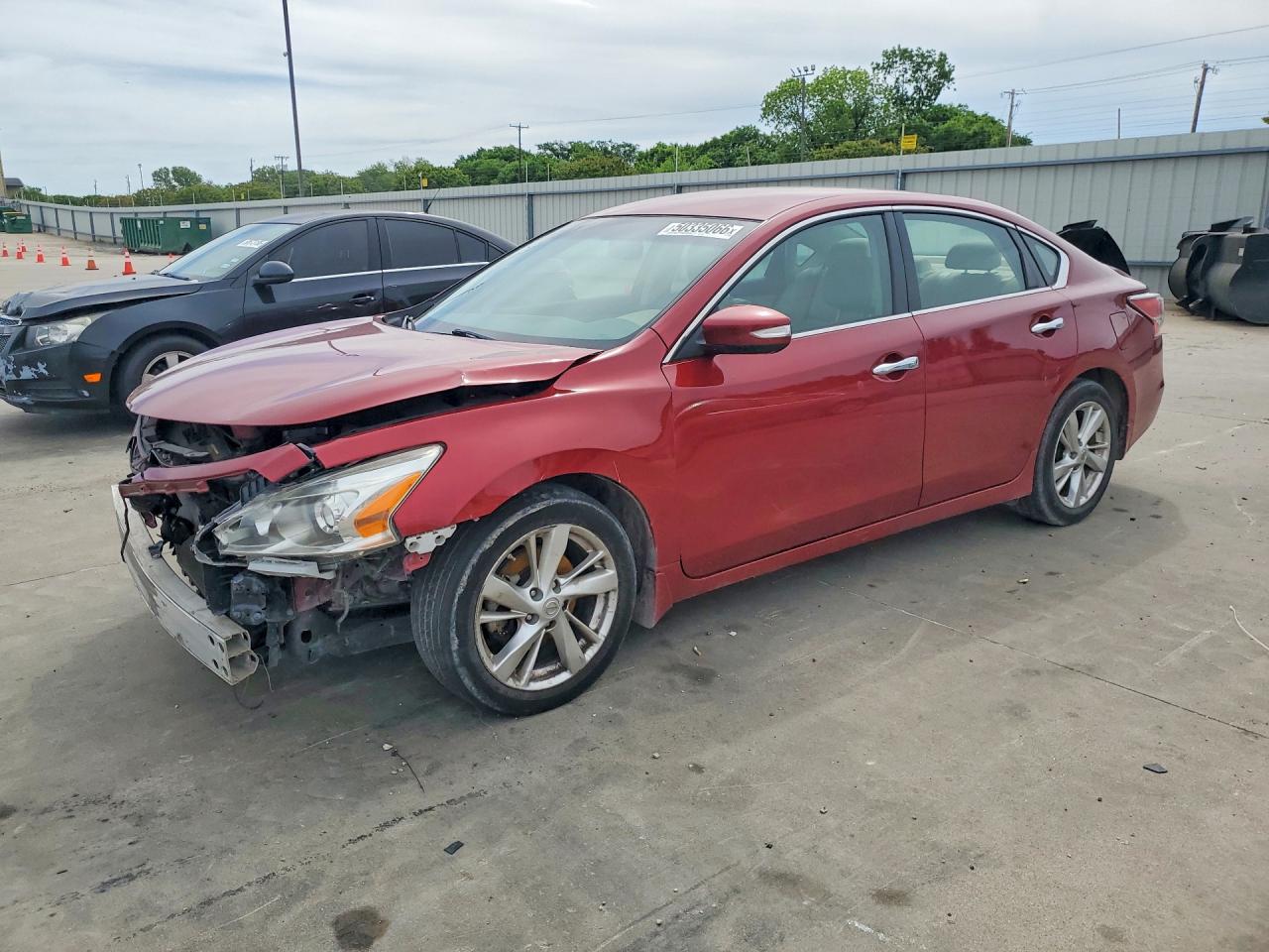Salvage Nissan Altima Image