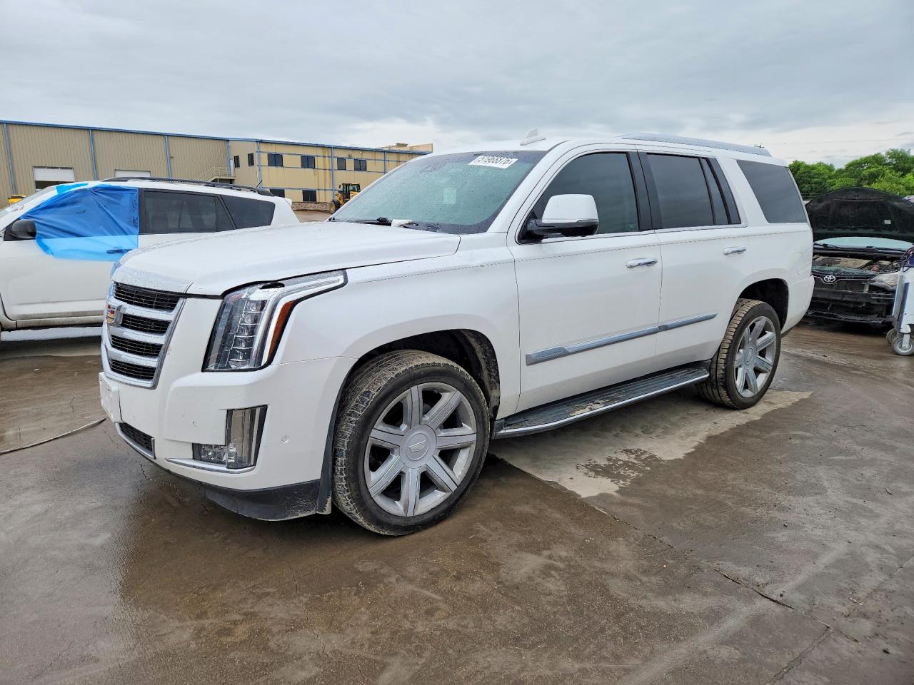 Salvage Cadillac Escalade Image