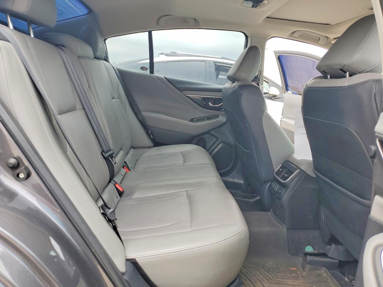 Subaru Legacy Limited