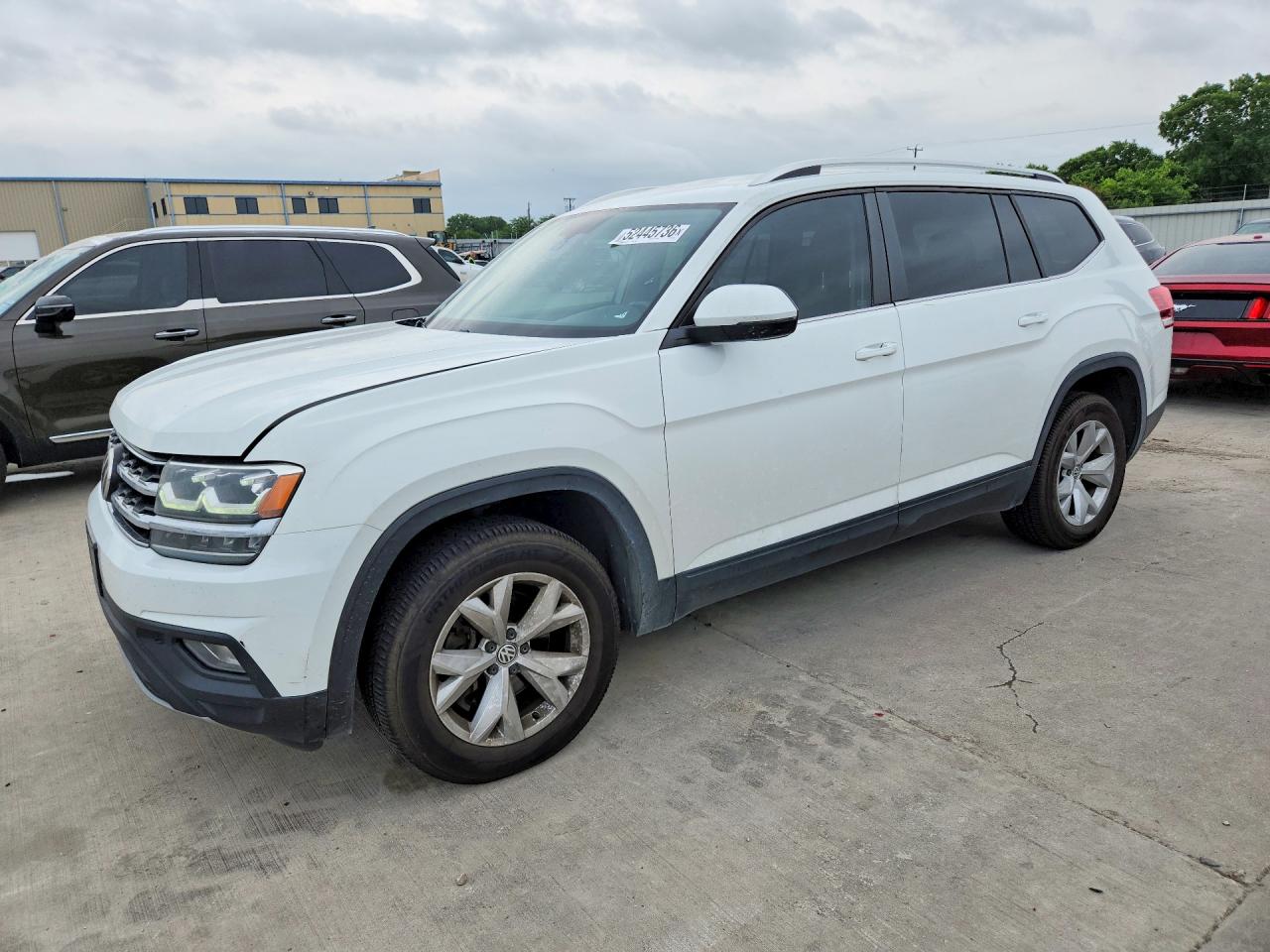 Salvage Volkswagen Atlas Image