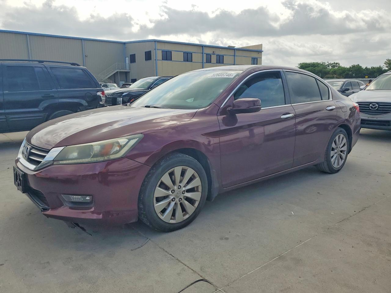 Salvage Honda Accord Image