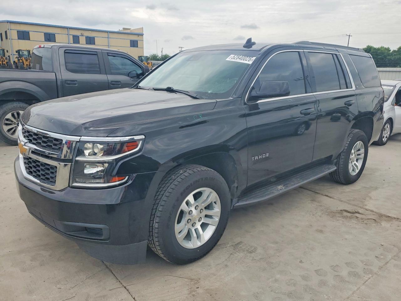 Salvage Chevrolet Tahoe Image