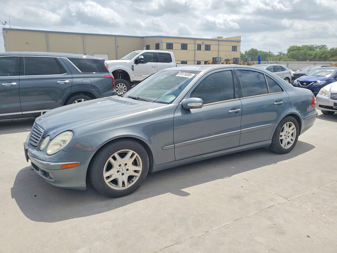 Salvage Mercedes-Benz E-Class Image