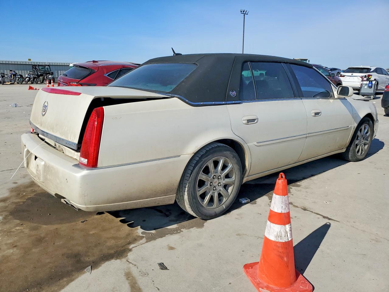 Cadillac DTS
