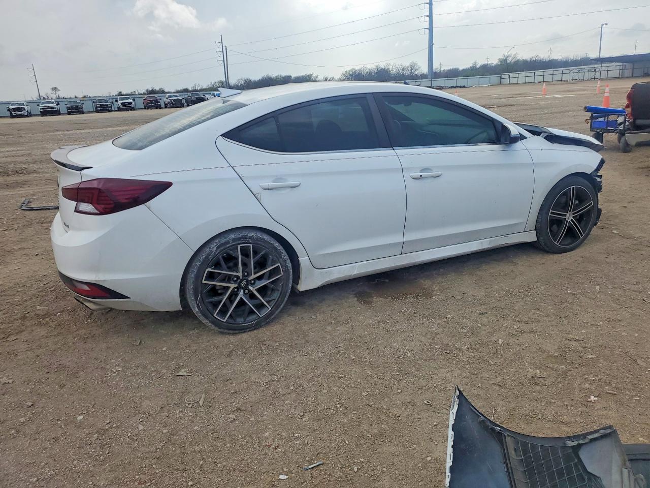 Hyundai ELANTRA Sport