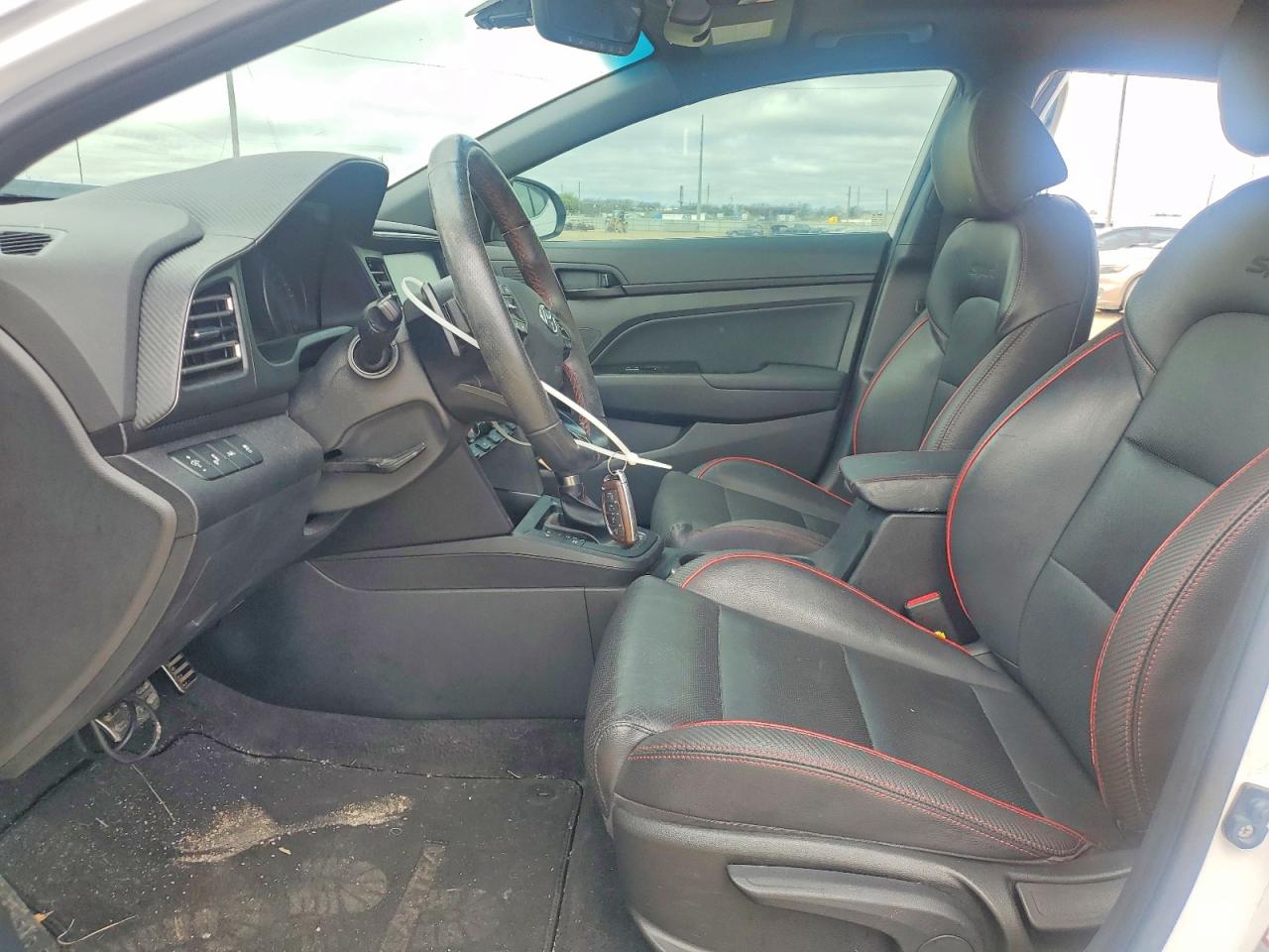 Hyundai ELANTRA Sport