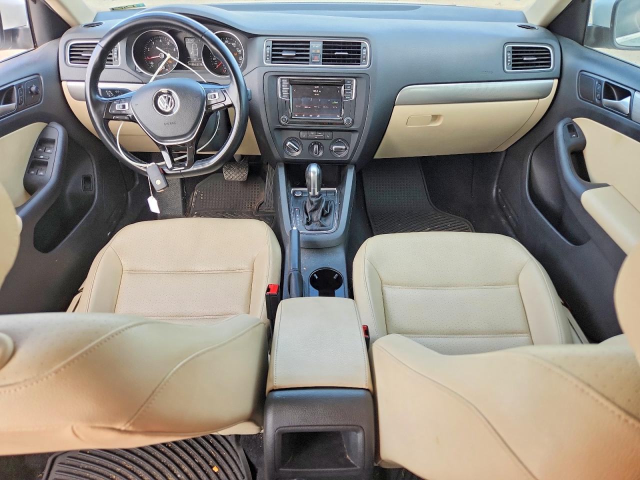 Volkswagen Jetta Se