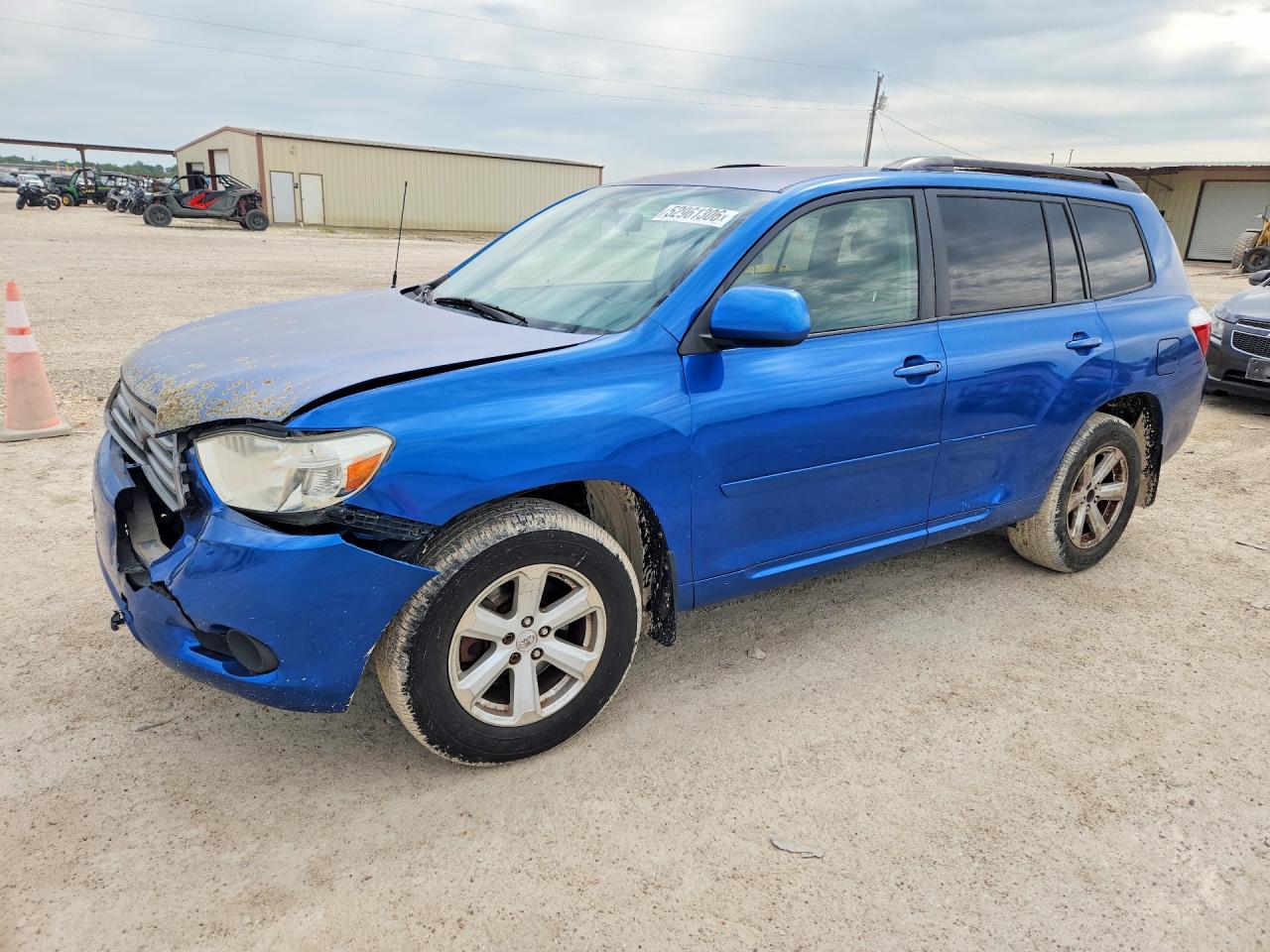 Salvage Toyota Highlander Image