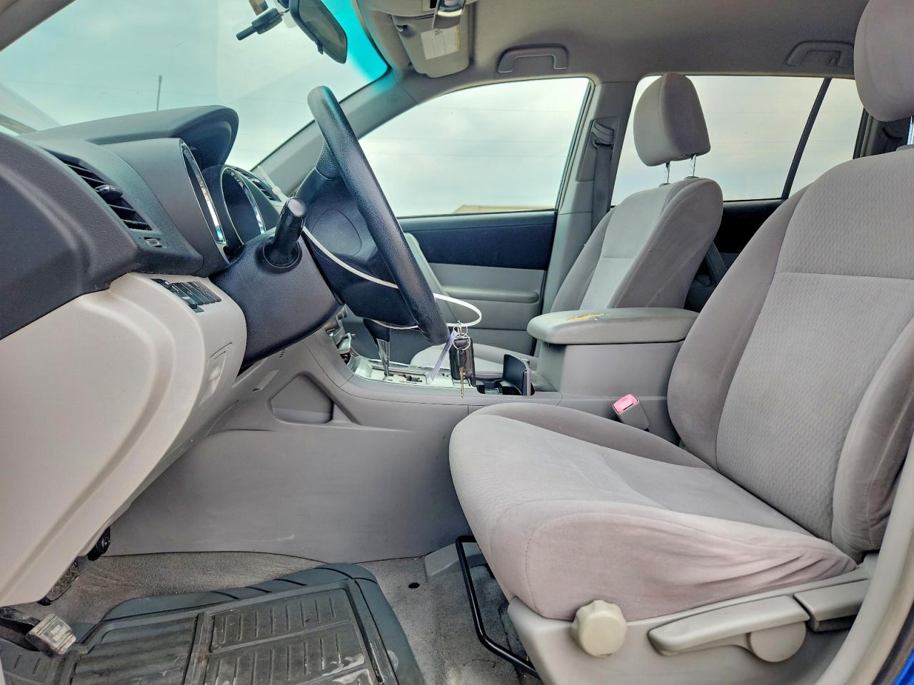 Toyota Highlander Base