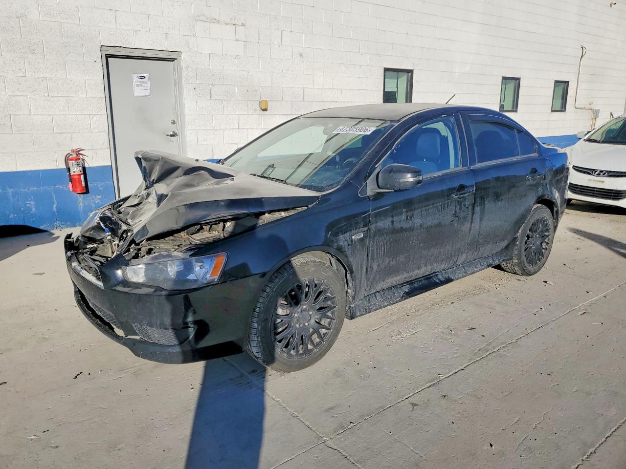 Salvage Mitsubishi Lancer Image
