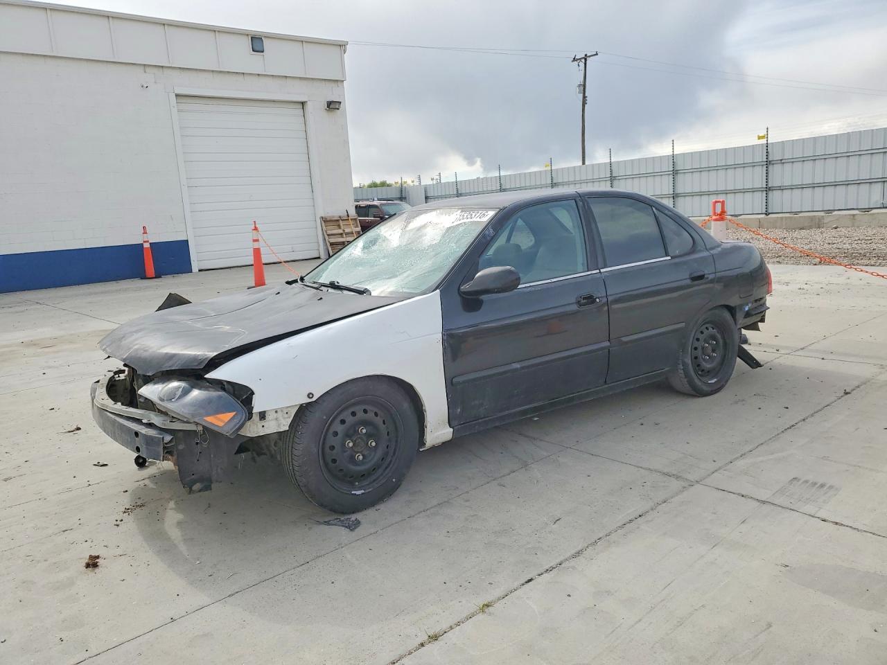 Salvage Nissan Sentra Image
