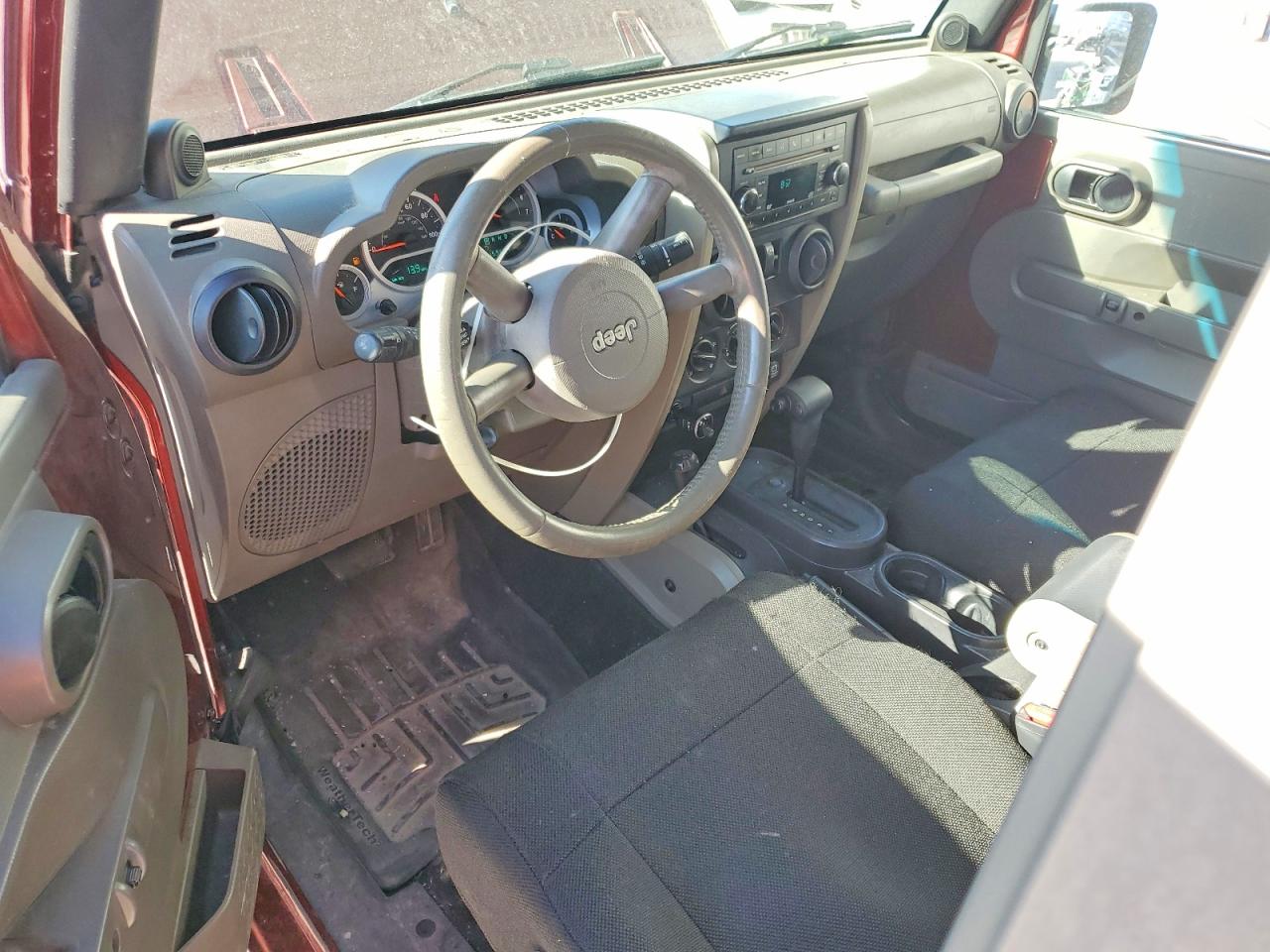 Jeep Wrangler Sahara