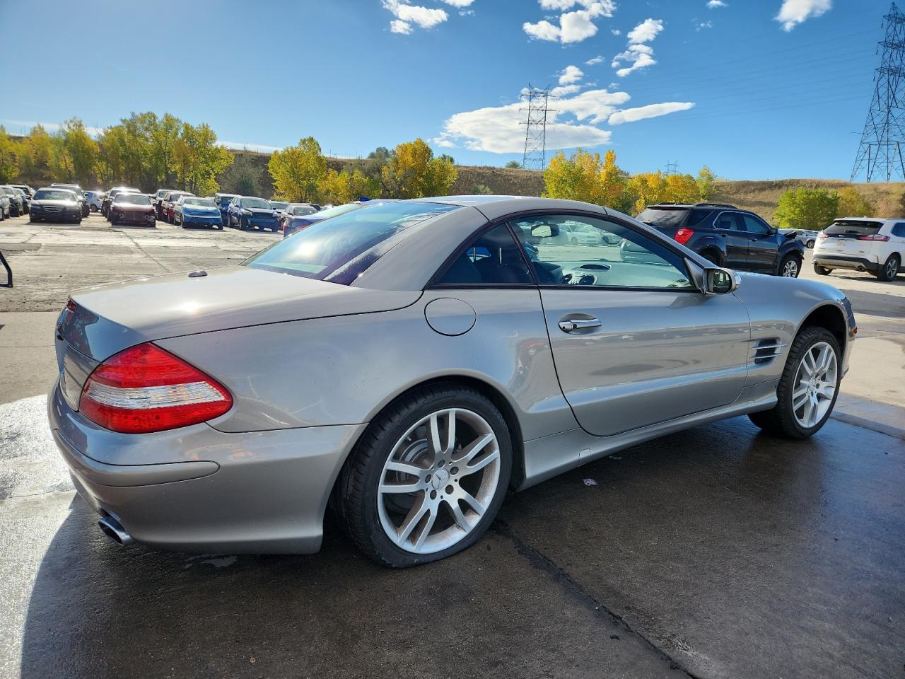 Mercedes-Benz S-Class 550