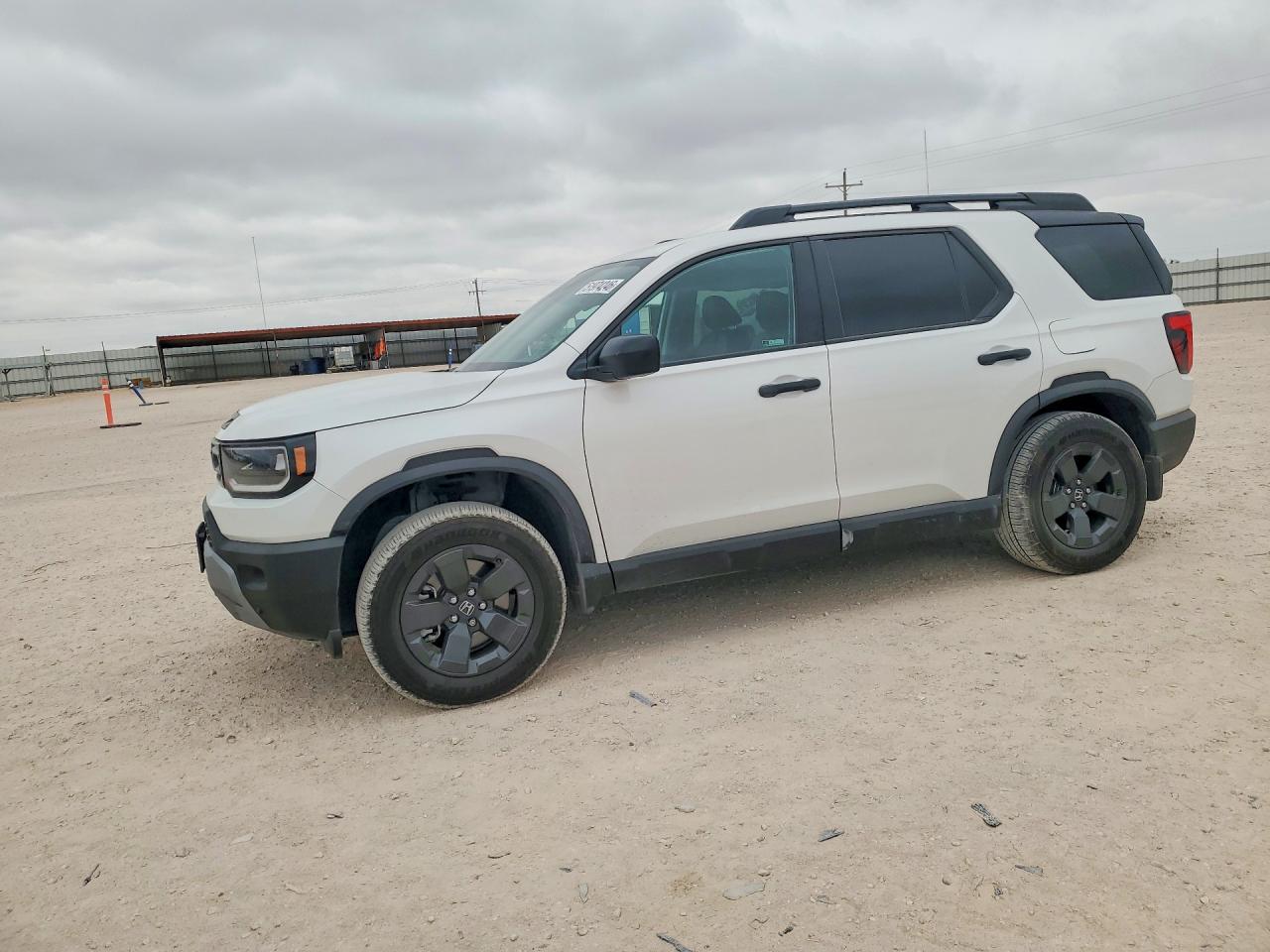 Salvage Honda Passport R Image