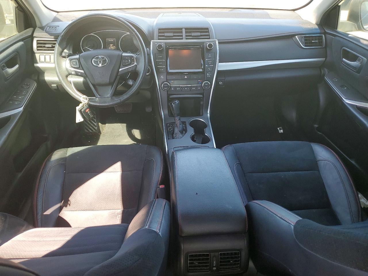 Toyota Camry Xse