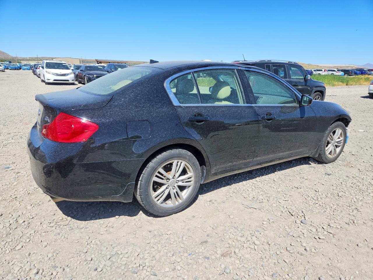 INFINITI G37 X