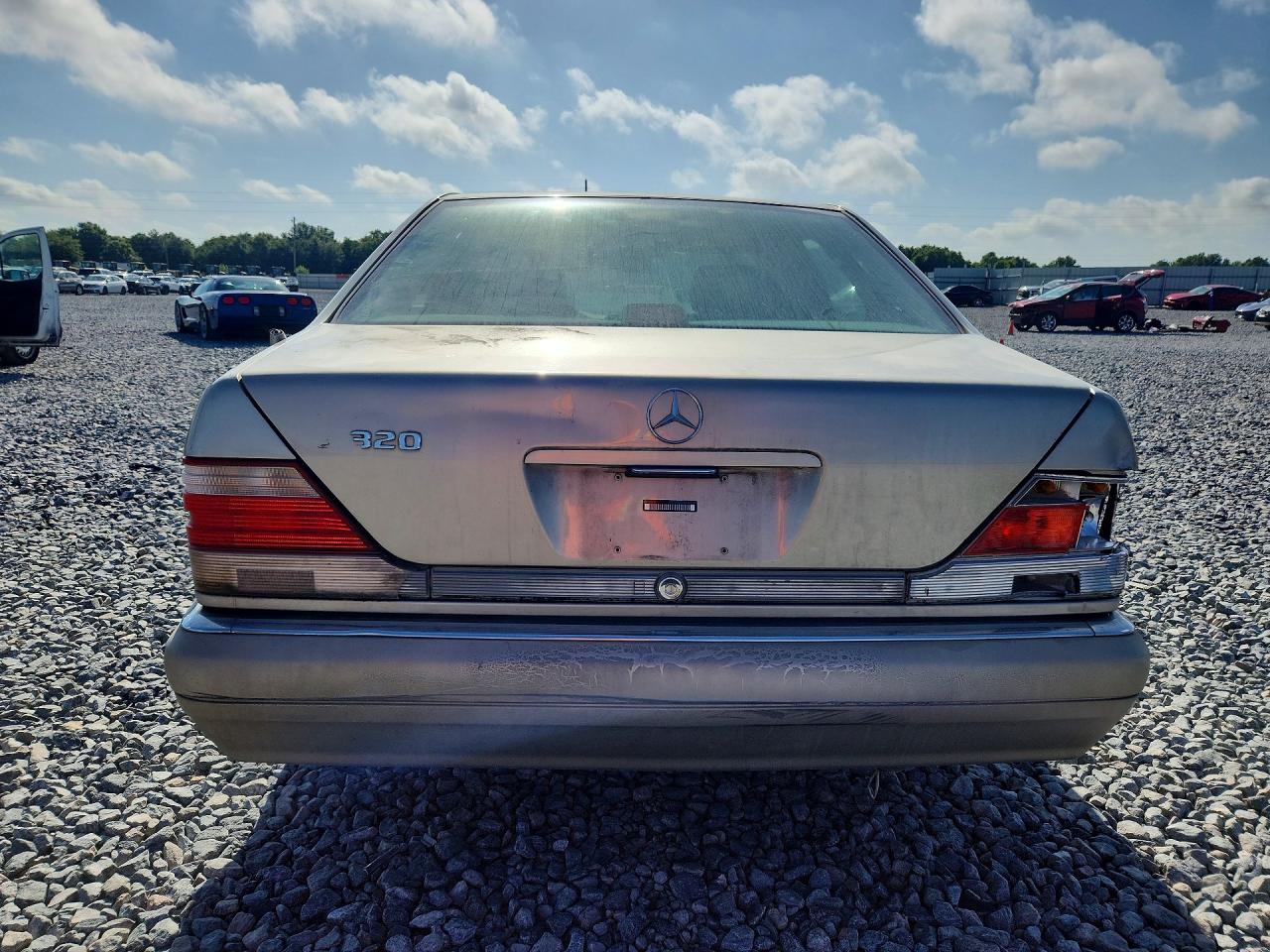 Mercedes-Benz S-Class 320w