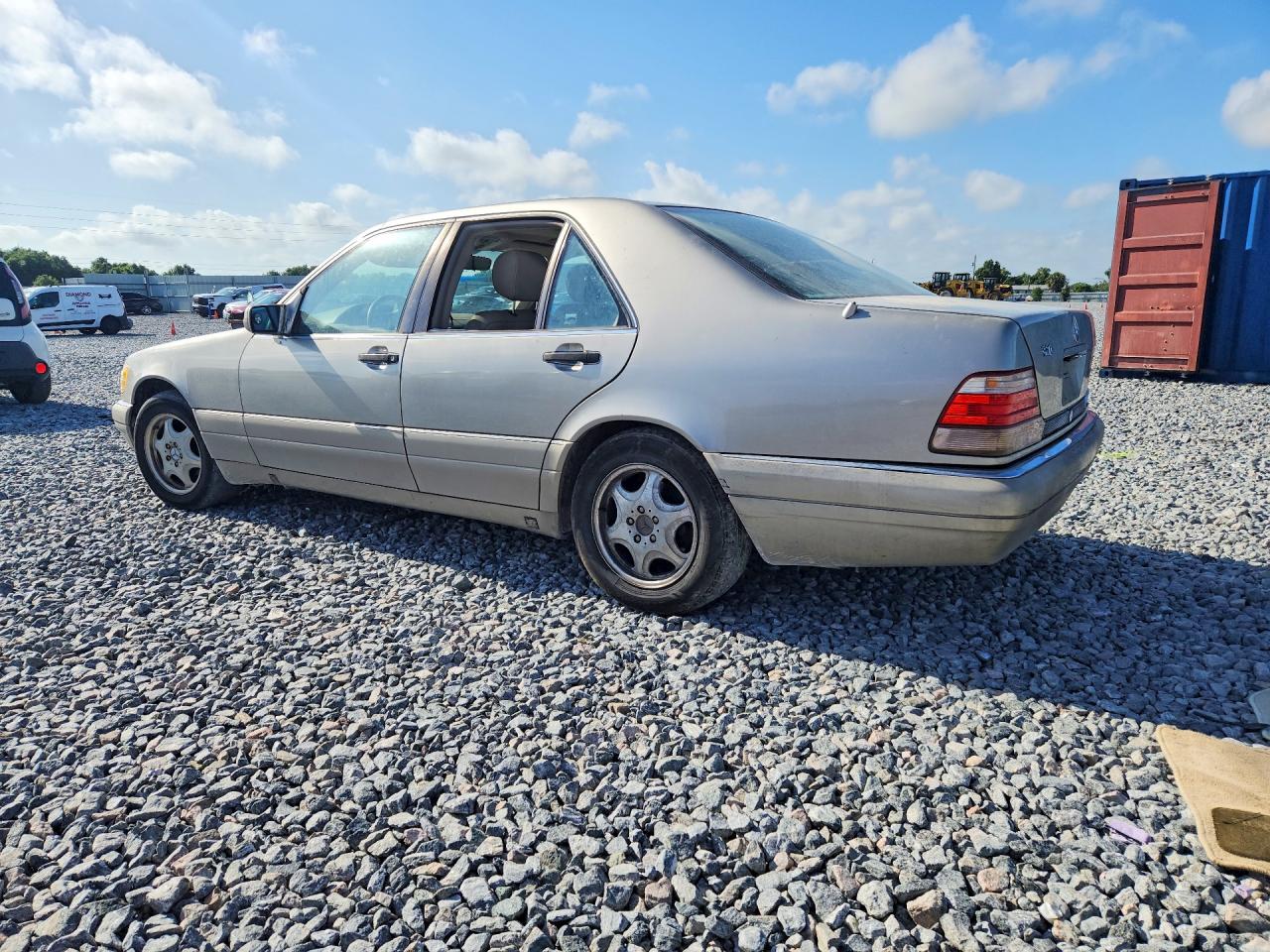 Mercedes-Benz S-Class 320w