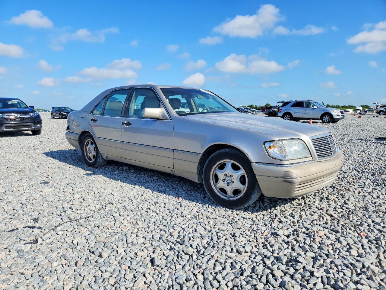 Mercedes-Benz S-Class 320w