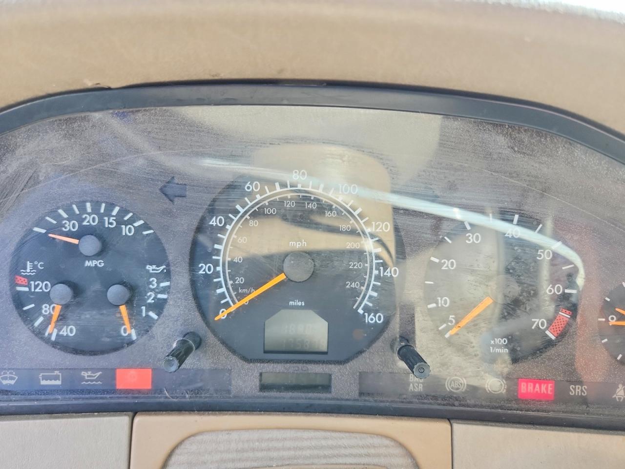 Mercedes-Benz S-Class 320w