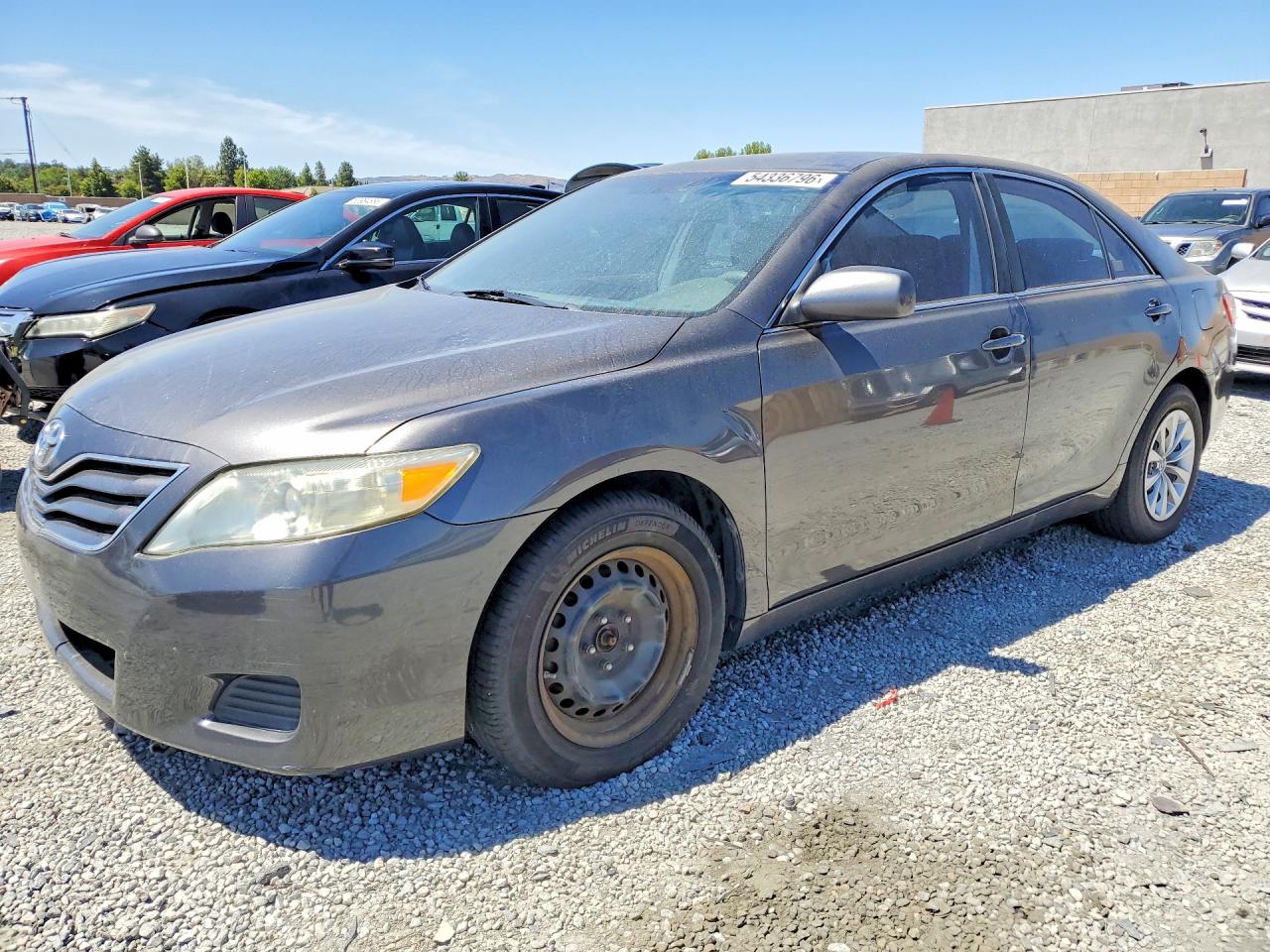 Salvage Toyota Camry Image
