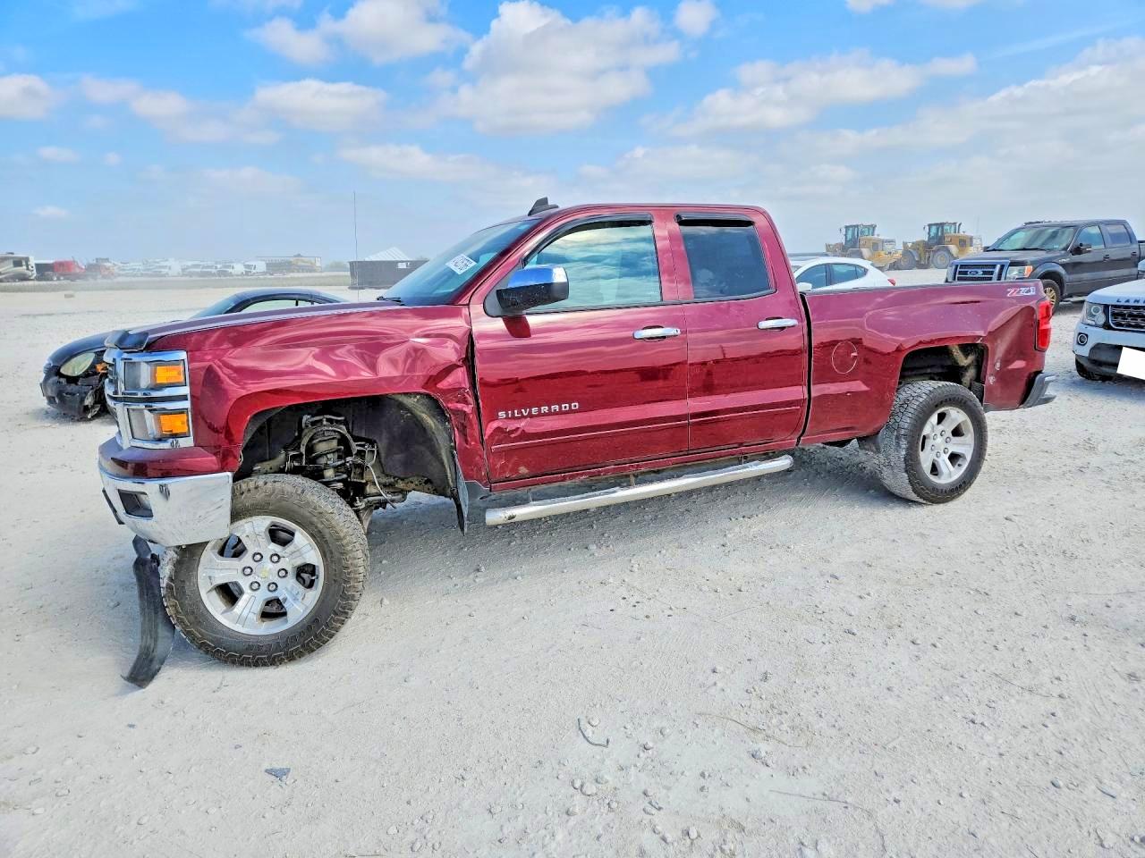 Salvage Chevrolet Silverado Image