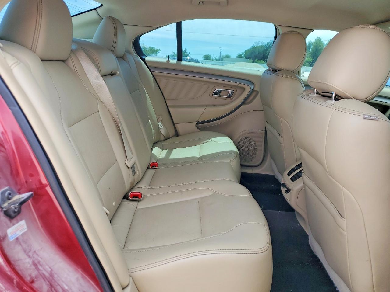 Ford Taurus Sel