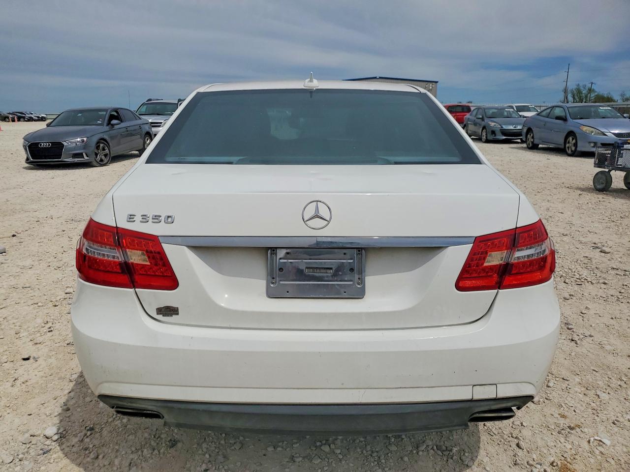 Mercedes-Benz E-Class 350