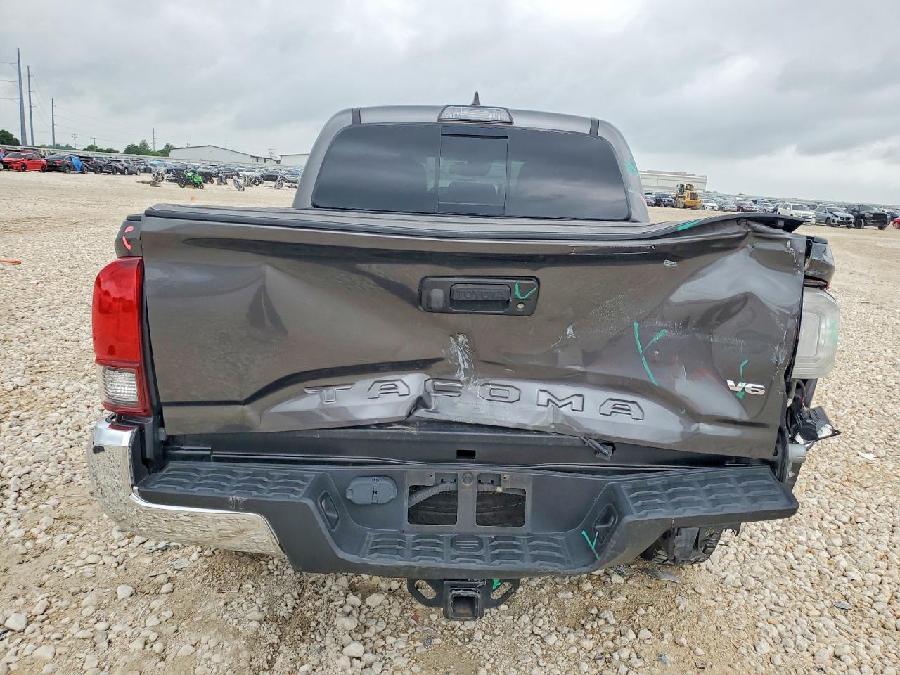 Toyota Tacoma Sr5 V6