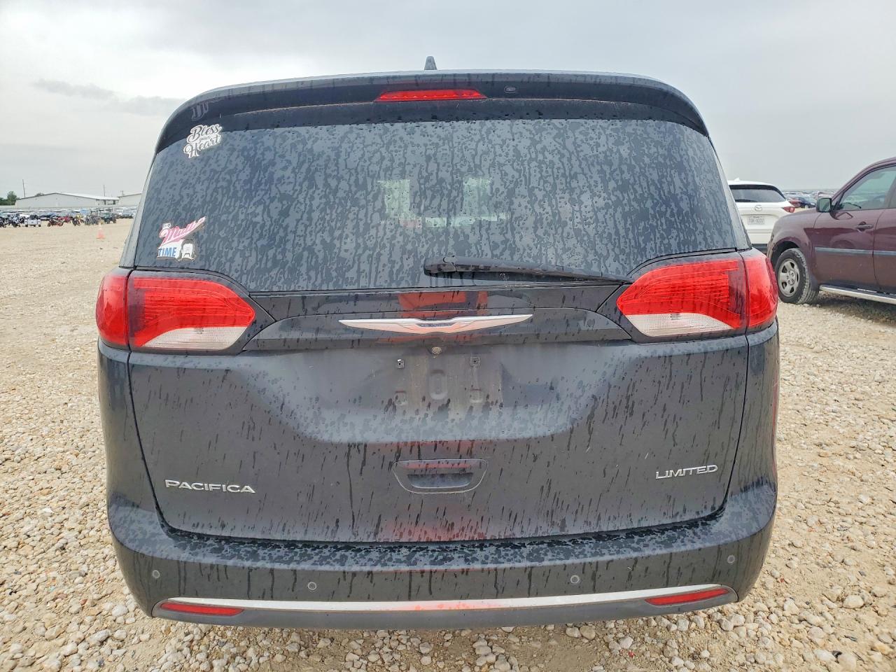 Chrysler Pacifica Limited