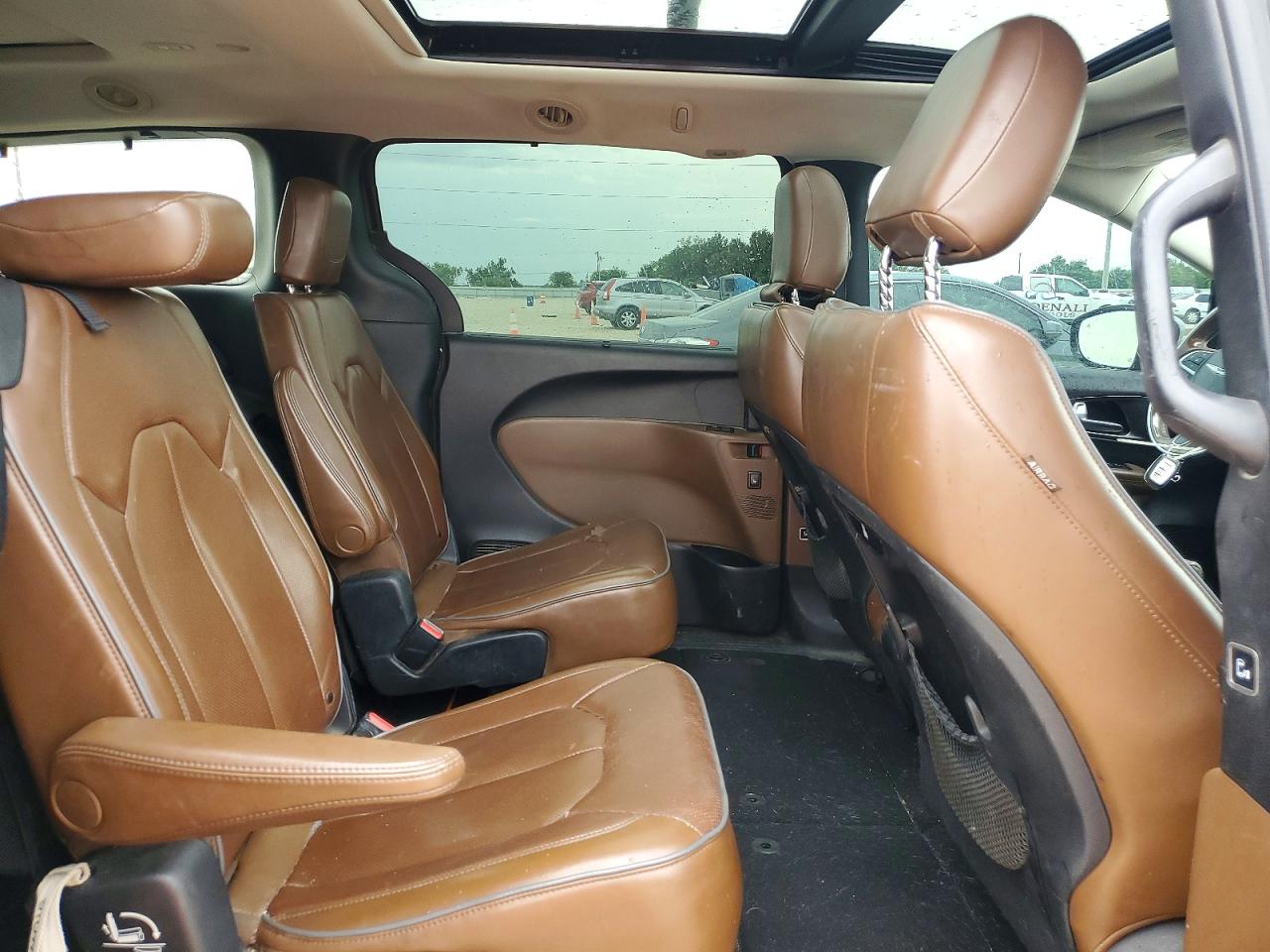 Chrysler Pacifica Limited