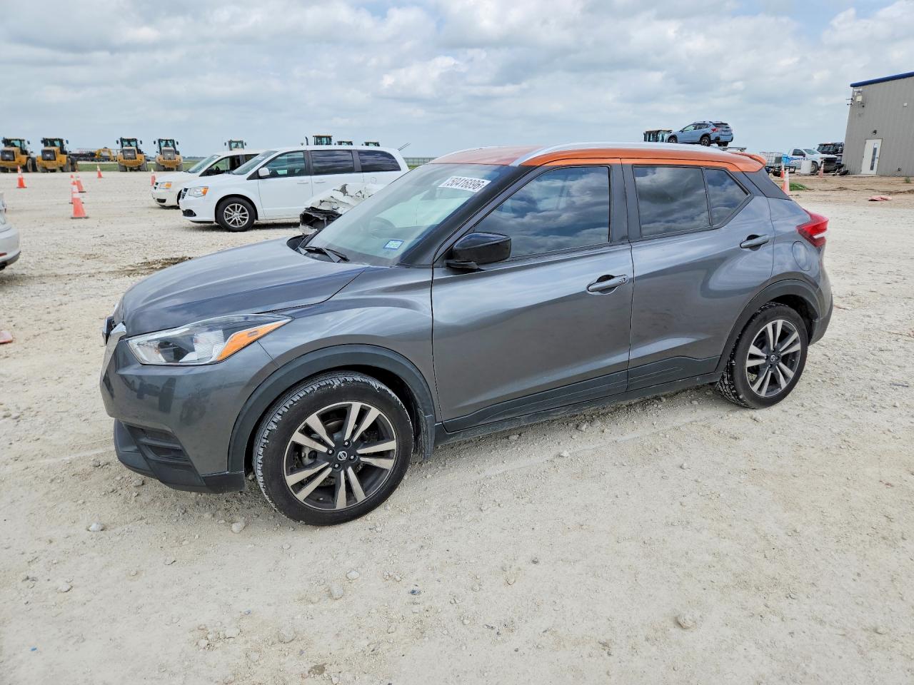 Salvage Nissan Kicks Image
