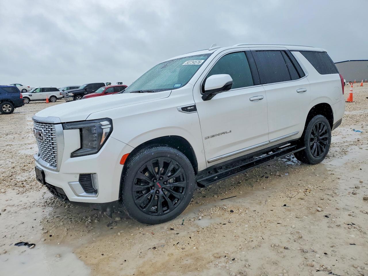 Salvage GMC Yukon Image
