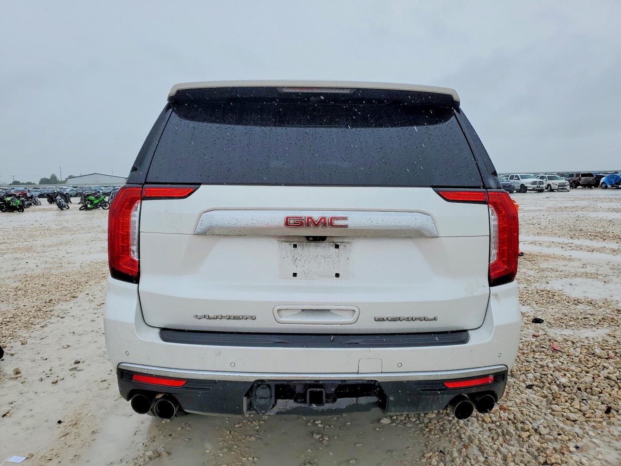 GMC Yukon Denali