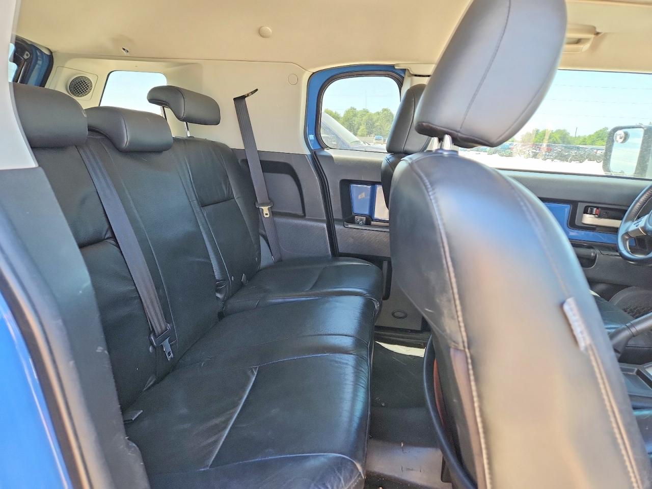 Toyota FJ Cruiser Base