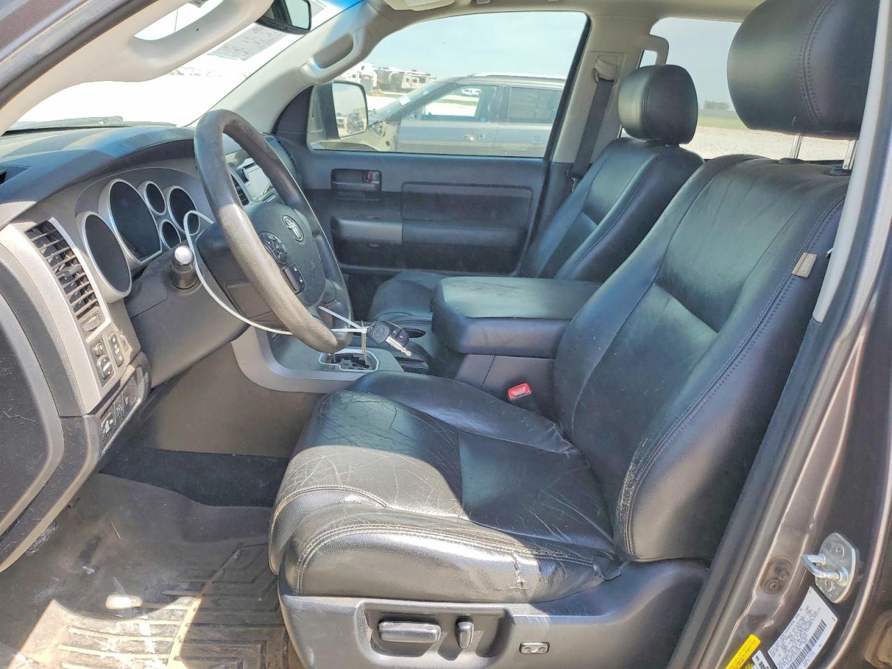 Toyota Tundra Crewmax Sr5