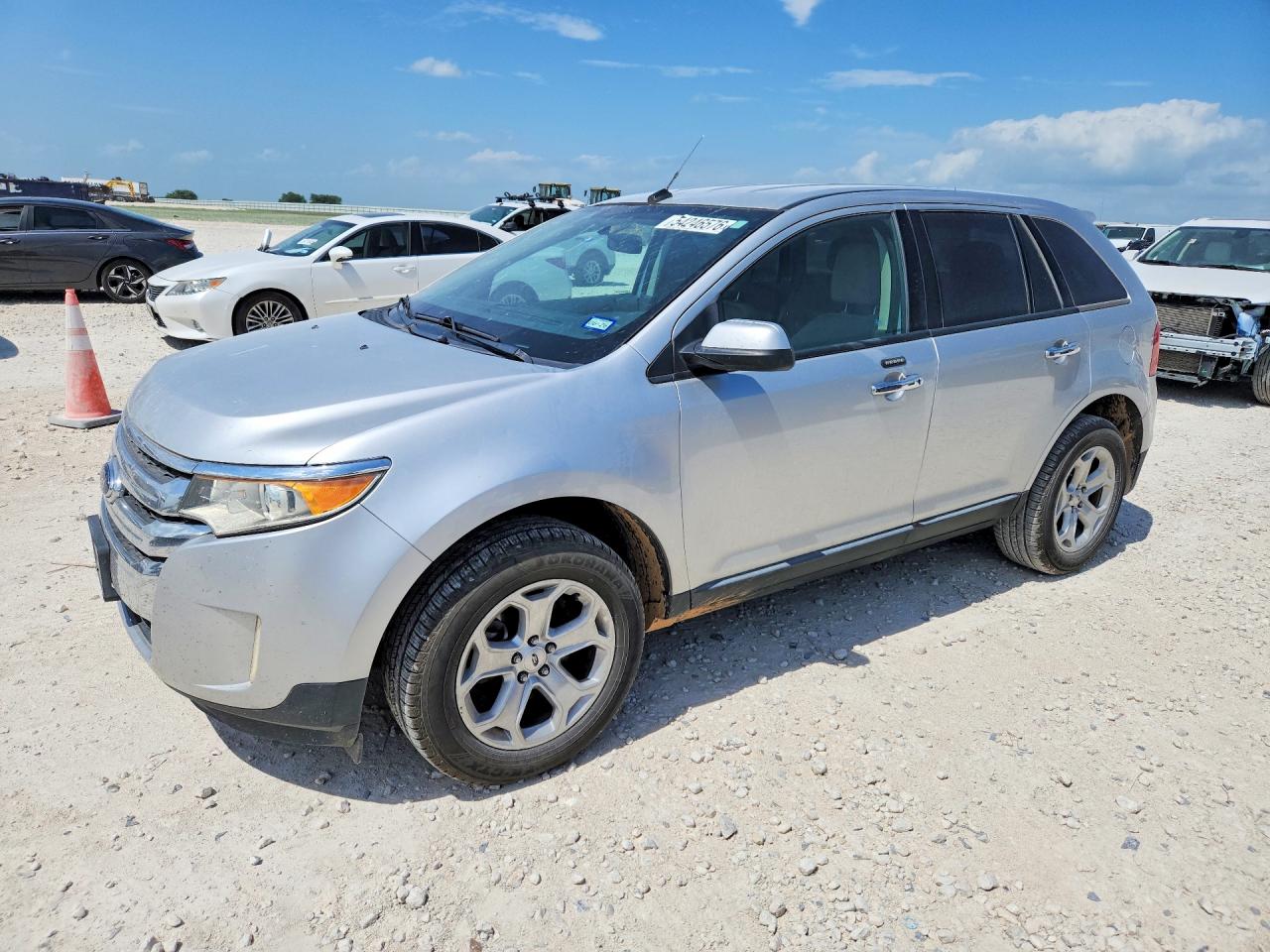 Salvage Ford Edge Image