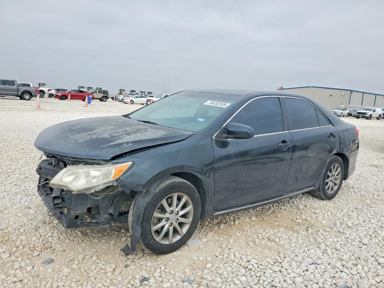Salvage Toyota Camry Image