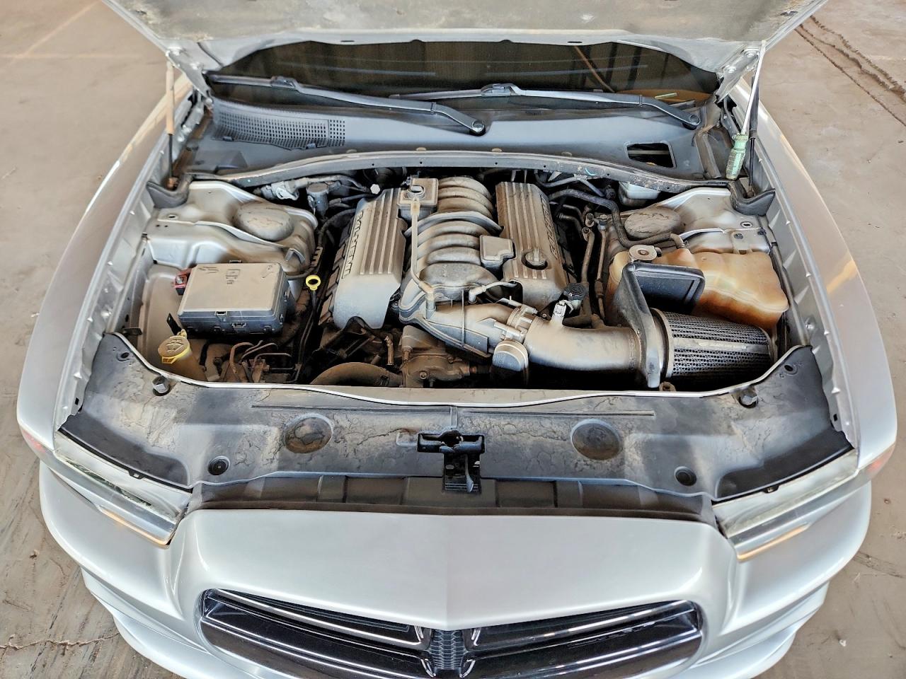 Dodge Charger Srt-8