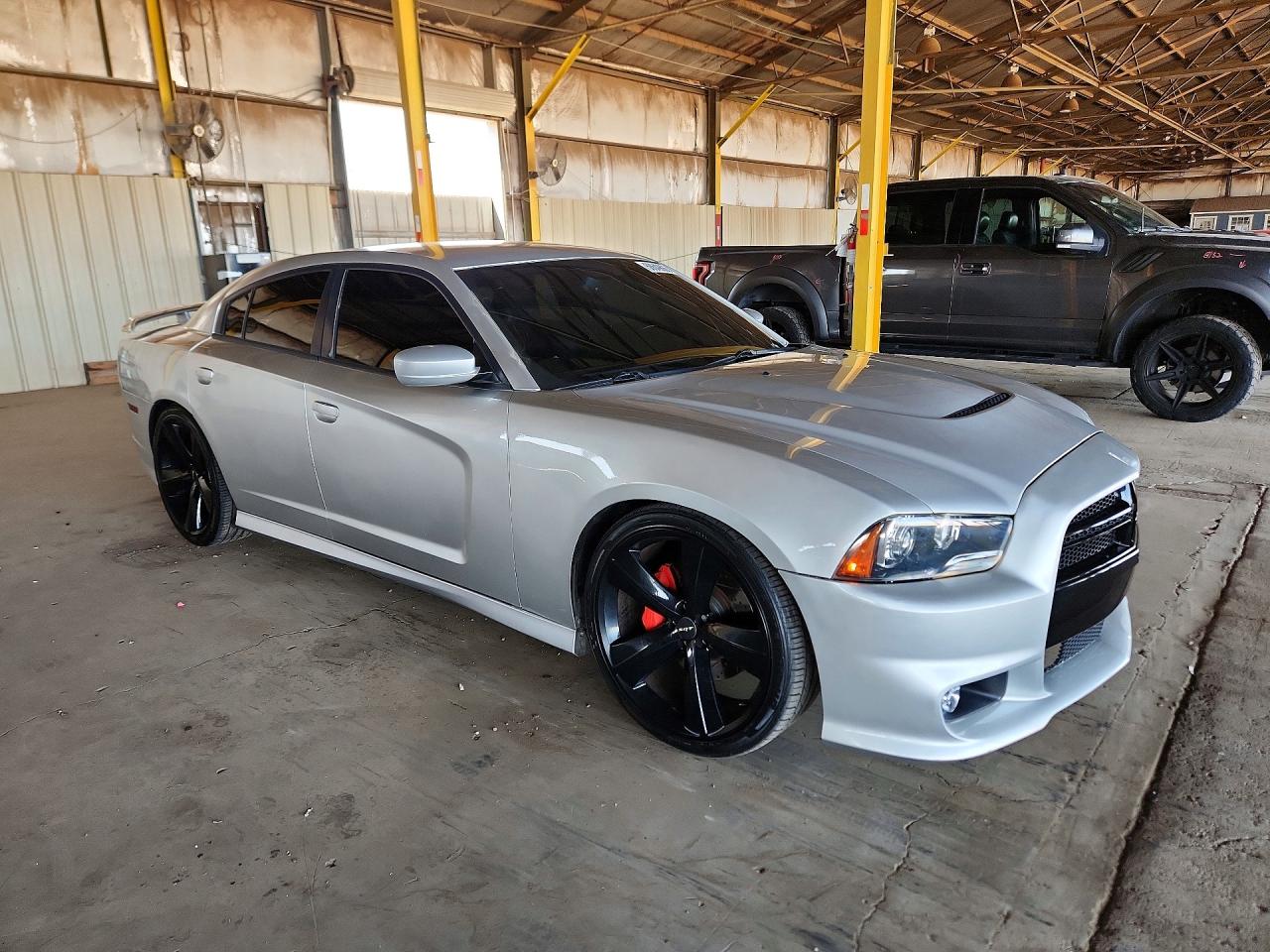 Dodge Charger Srt-8