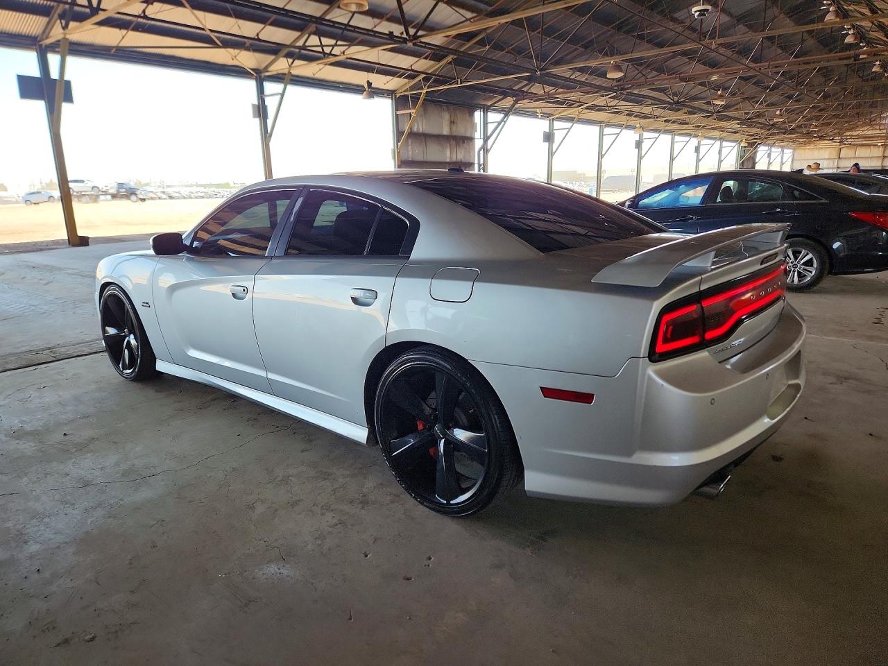 Dodge Charger Srt-8
